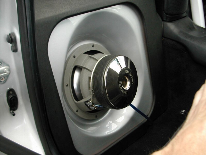 Anyone have any pics of show car audio installs?